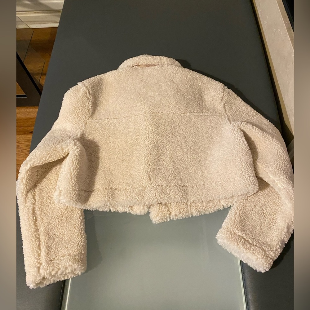 Zara Cropped Fuzzy Jacket - Picture 6 of 6